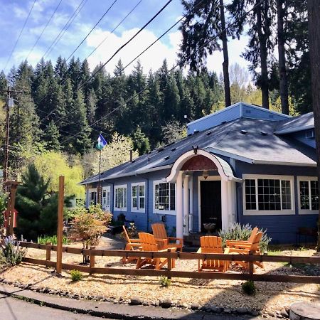 Westfir Lodge & Mountain Market Oakridge Екстериор снимка